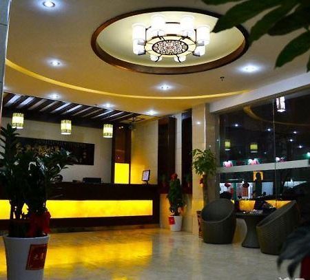 Lingchuan  Guilin Jinxiu Xiaoxiang Business Hotel מראה חיצוני תמונה